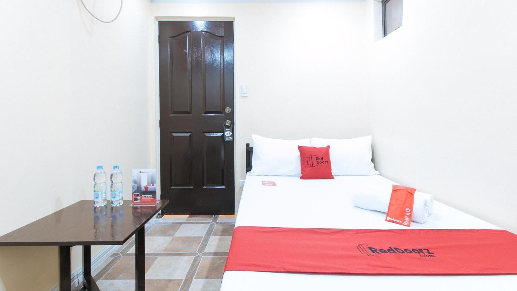 Reddoorz Plus At Canley Residential Pasig City Exterior photo