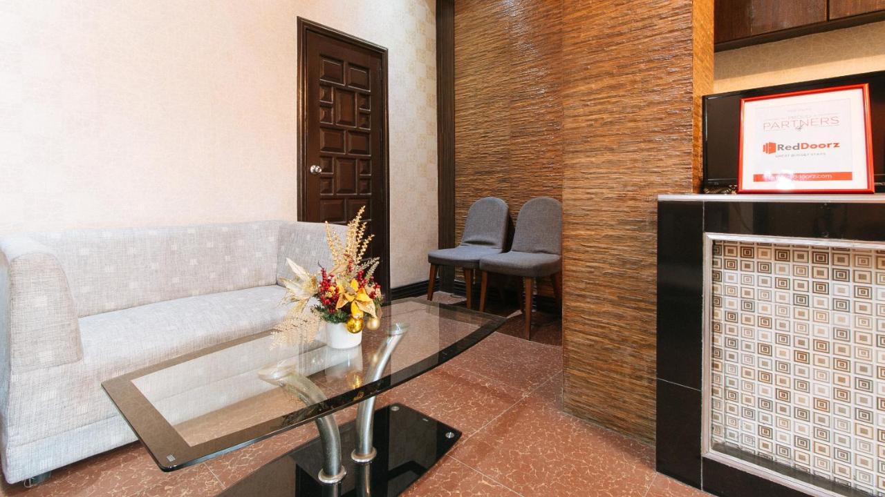 Reddoorz Plus At Canley Residential Pasig City Exterior photo