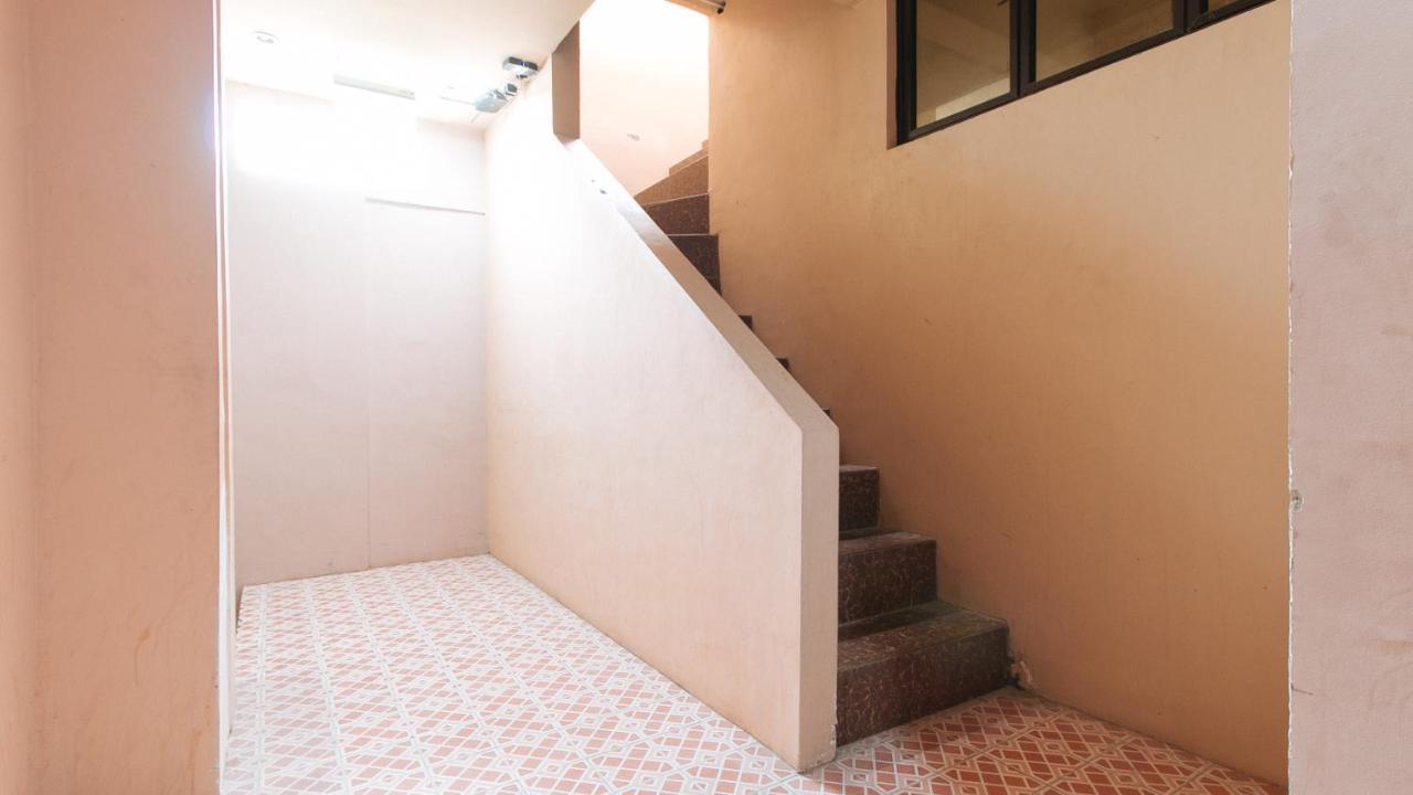 Reddoorz Plus At Canley Residential Pasig City Exterior photo
